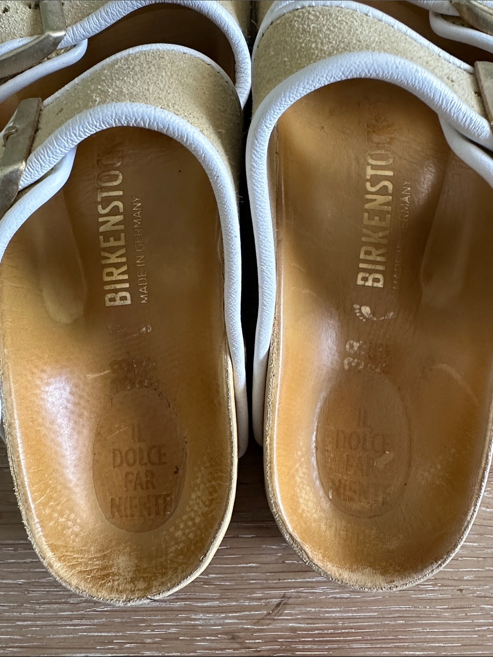 RARE BIRKENSTOCK X IL DOLCE FAR NIENTE
Arizona Yellow Suede Sandals Size 38 - Picture 12 of 17